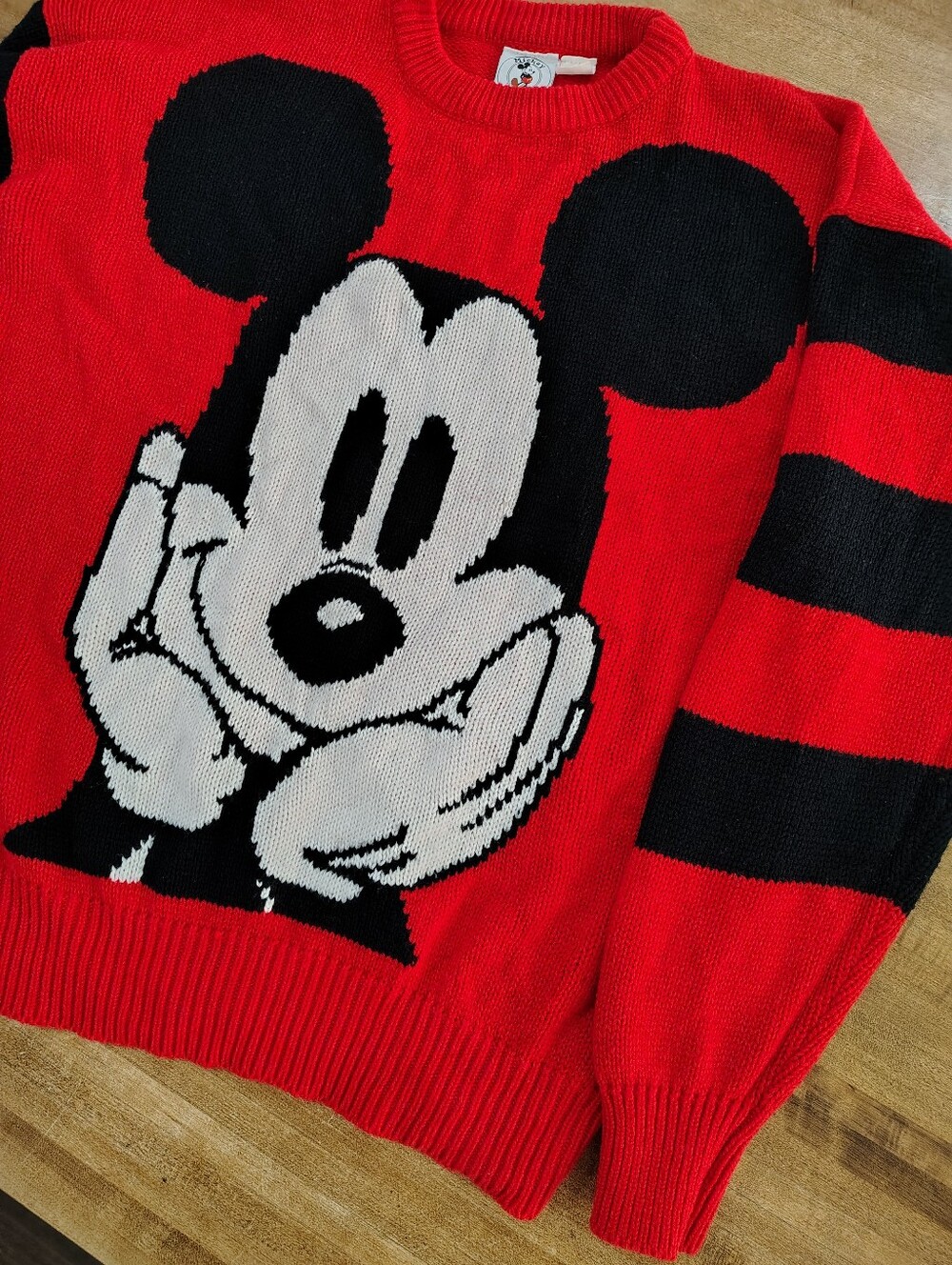 Mickey & Co By JG Hook Mickey Mouse Vintage Disney Big Head White Gloves Sweater - Picture 3 of 8
